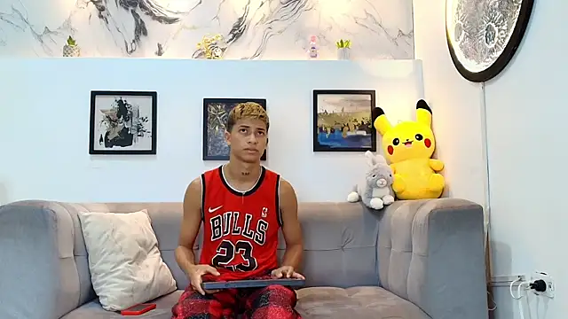 GOLD BOYS online show from 05/20/26, 07:25