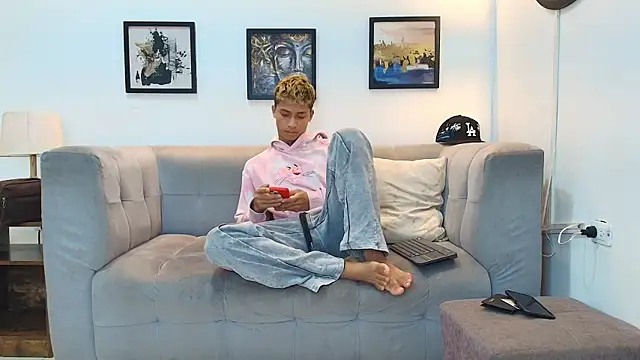 GOLD BOYS online show from 05/26/26, 07:37