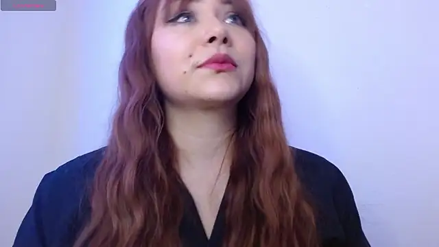 Snapshot of Sara25_07 chatting on 02/18/26, 05:03 Sara25 07 online show from 02/18/26, 05:03