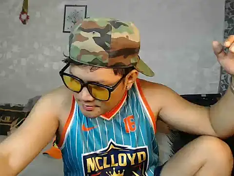 adorableasianboy69 online show from 06/26/26, 08:30