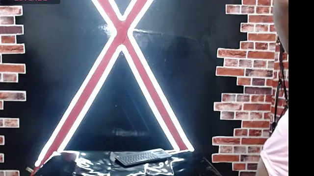 Snapshot of raven_robin_ chatting on 02/19/26, 02:51 raven robin online show from 02/19/26, 02:51