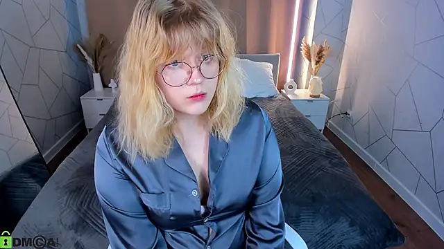 luna c0ra online show from 02/21/26, 01:17