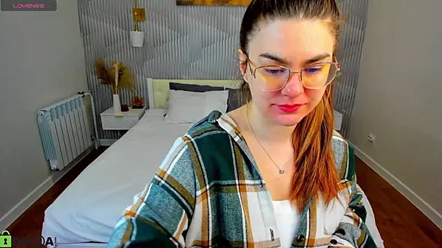 zoe j0y online show from 03/17/26, 02:05