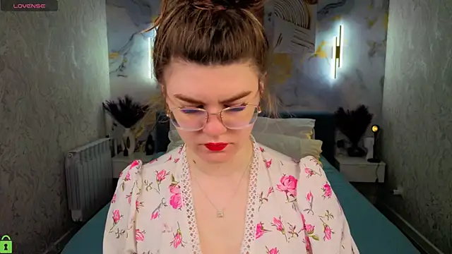 zoe j0y online show from 04/01/26, 02:12