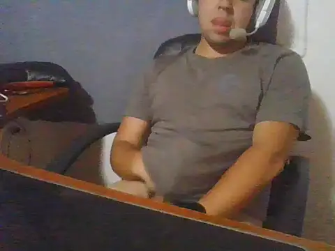 Snapshot of nene2309 chatting on 02/23/26, 05:05 nene2309 online show from 02/23/26, 05:05