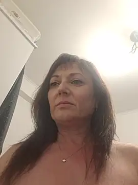Snapshot of SaraGina chatting on 04/24/26, 08:44 SaraGina online show from 04/24/26, 08:44