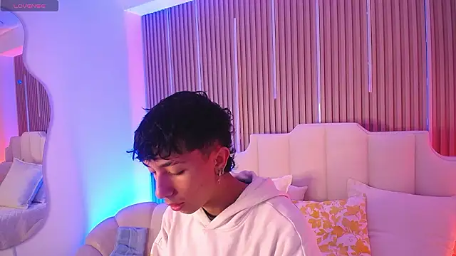 Aiden Rivers  online show from 03/06/26, 12:45