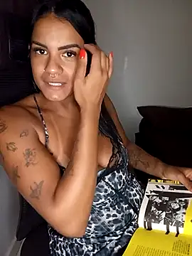 Snapshot of vallgata chatting on 02/24/26, 12:52 vallgata online show from 02/24/26, 12:52