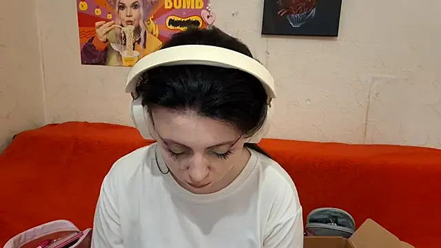 Snapshot of MindyMinty chatting on 02/20/26, 06:26 MindyMinty online show from 02/20/26, 06:26