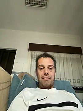 vieiratiago963 online show from 05/24/26, 10:15
