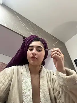 Snapshot of Kattengel_ chatting on 06/28/26, 08:37 Kattengel online show from 06/28/26, 08:37