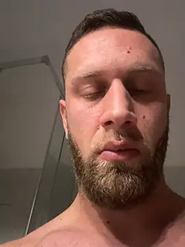 Snapshot of Tiziano94 chatting on 02/21/26, 12:39 Tiziano94 online show from 02/21/26, 12:39