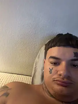 Snapshot of BigdaddyFabian chatting on 02/18/26, 01:51 BigdaddyFabian online show from 02/18/26, 01:51