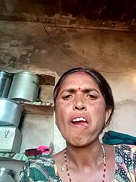 Hot re83 online show from 02/25/26, 07:40