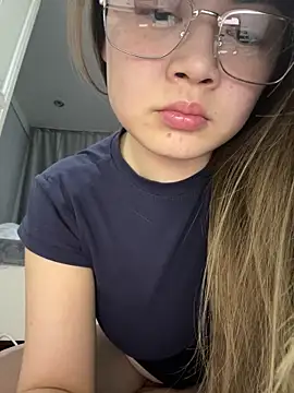 lonelyyy808 online show from 03/06/26, 07:54