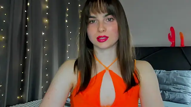 Snapshot of megann_fox2 chatting on 04/21/26, 02:12 megann fox2 online show from 04/21/26, 02:12