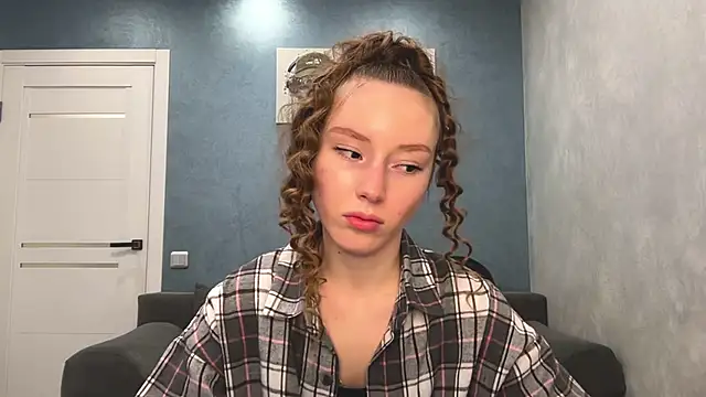 Anna Kare online show from 02/16/26, 12:23