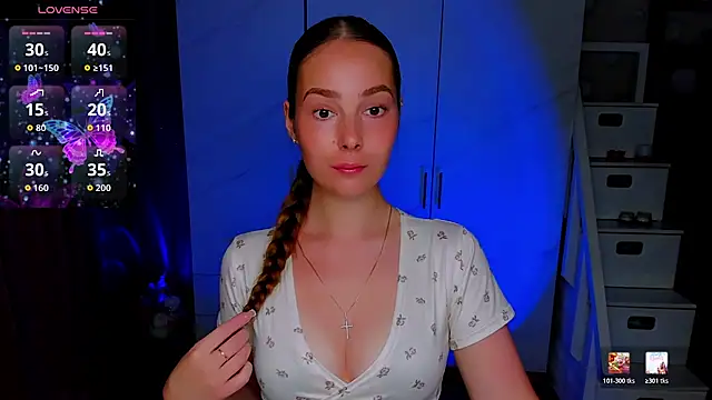 Maddy Wood  online show from 07/03/26, 04:24