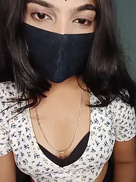 Snapshot of Cutie_babes01 chatting on 07/15/26, 04:12 Cutie babes01 online show from 07/15/26, 04:12