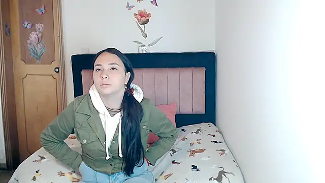 Snapshot of MARYXS1 chatting on 02/16/26, 03:19 MARYXS1 online show from 02/16/26, 03:19