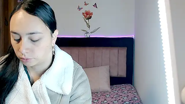 Snapshot of MARYXS1 chatting on 02/18/26, 12:56 MARYXS1 online show from 02/18/26, 12:56