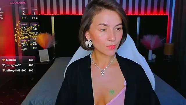 Snapshot of GracefulMichelle chatting on 05/25/26, 08:20 GracefulMichelle online show from 05/25/26, 08:20