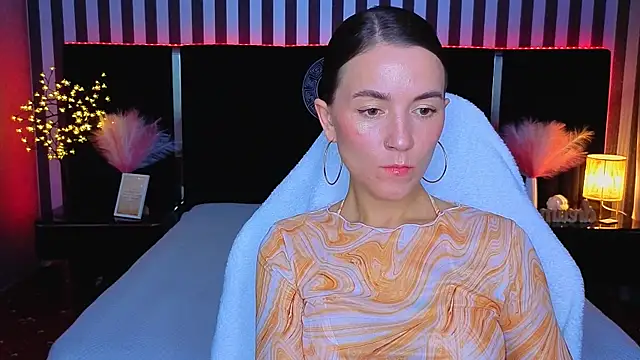Snapshot of GracefulMichelle chatting on 06/03/26, 03:28 GracefulMichelle online show from 06/03/26, 03:28