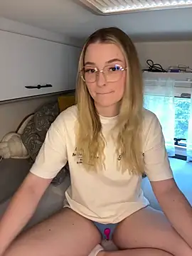 melanieTesss online show from 05/23/26, 09:24