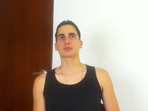 ryanlevi1 online show from 05/21/26, 07:32