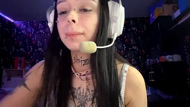 Luna Sohotti online show from 02/25/26, 03:10