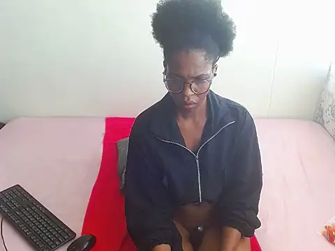 ChocoSlenderXXX online show from 05/25/26, 05:13