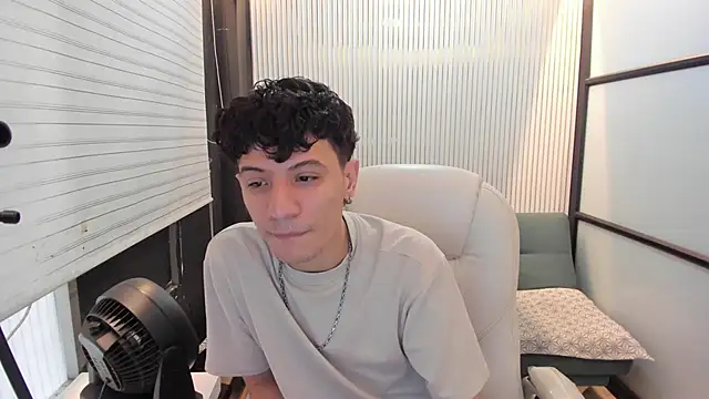 Angel St1 online show from 04/16/26, 12:17