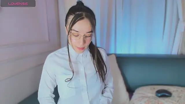 Dorothy valerisse online show from 04/10/26, 10:42