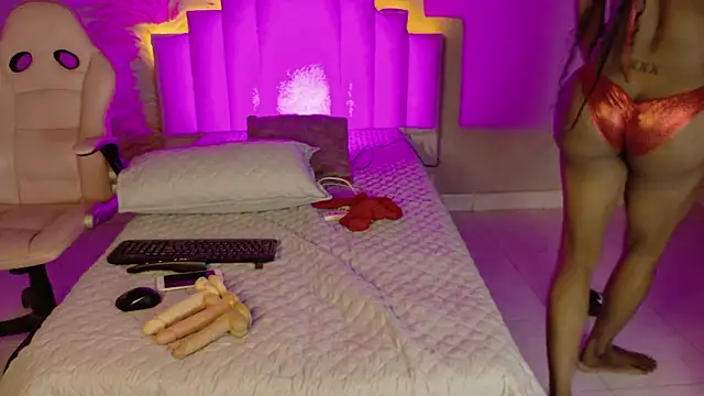 Snapshot of Sheinny_brown1 chatting on 02/20/26, 07:47 Sheinny brown1 online show from 02/20/26, 07:47