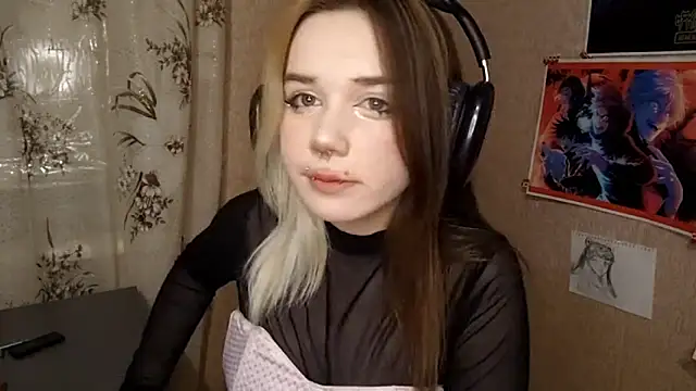 Snapshot of MilaTyan chatting on 02/23/26, 04:37 MilaTyan online show from 02/23/26, 04:37