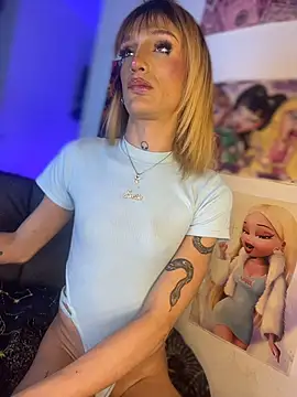 Snapshot of celeste_hell_ chatting on 07/05/26, 10:11 celeste hell online show from 07/05/26, 10:11
