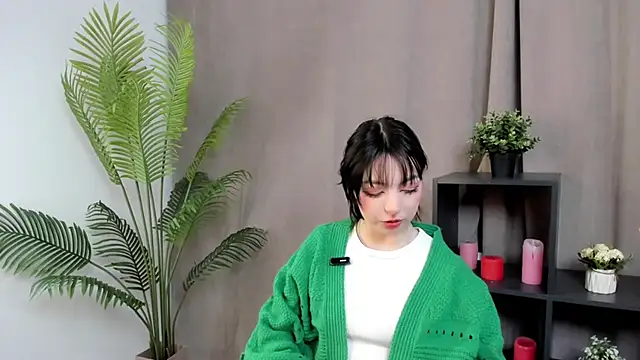 Snapshot of EndaMatheus chatting on 02/17/26, 04:02 EndaMatheus online show from 02/17/26, 04:02