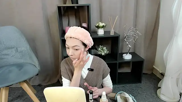 Snapshot of EndaMatheus chatting on 02/18/26, 10:33 EndaMatheus online show from 02/18/26, 10:33