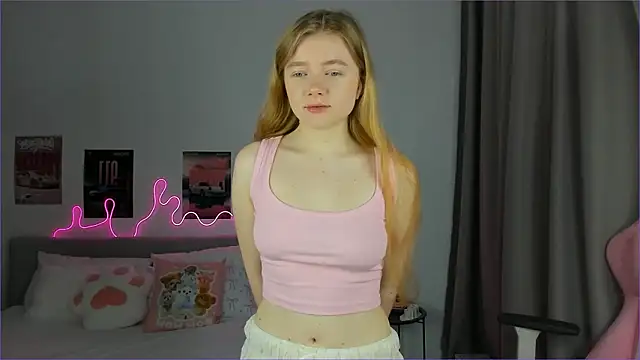 EvaRaee online show from 03/29/26, 04:34