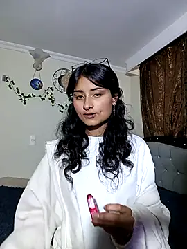 Lili  Clan online show from 04/21/26, 04:23