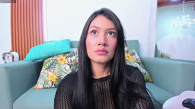 Snapshot of Violett_Rosse_ chatting on 03/03/26, 02:56 Violett Rosse online show from 03/03/26, 02:56