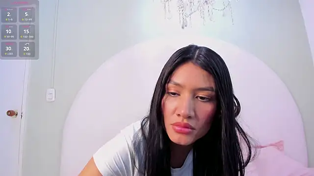 Violett Rosse  online show from 03/04/26, 04:13