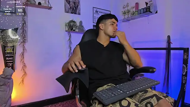 Rob zaens33 online show from 03/20/26, 02:33