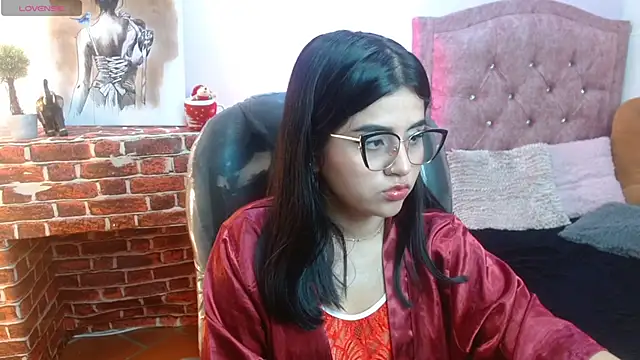 mila quin online show from 04/04/26, 07:55