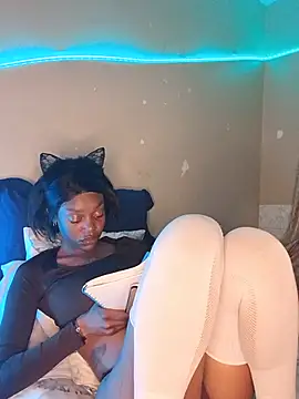 Ebony Colossus online show from 06/17/26, 04:30
