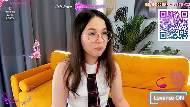 leylamirage online show from 06/14/26, 08:22