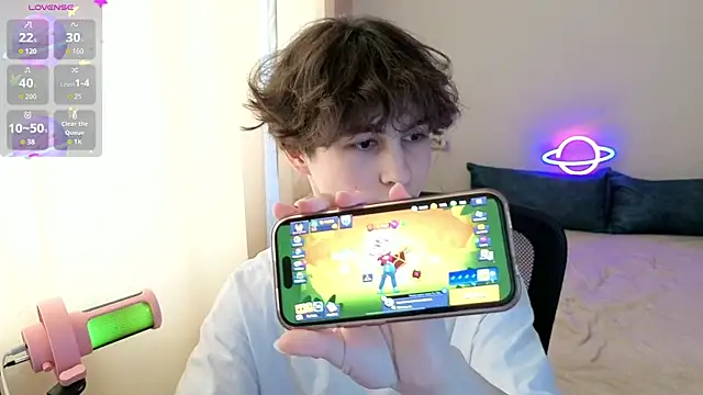  LukaHayes  online show from 04/08/26, 02:17