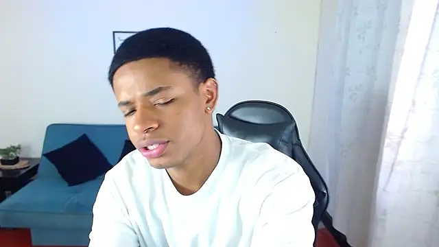 liiam3 online show from 02/25/26, 08:51