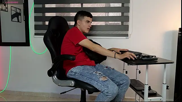 nico pelusa online show from 04/17/26, 08:45