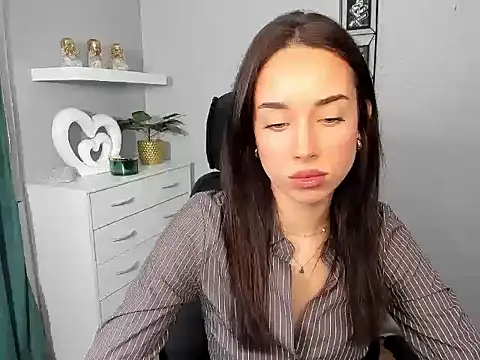 AdeleSolo online show from 02/18/26, 06:53